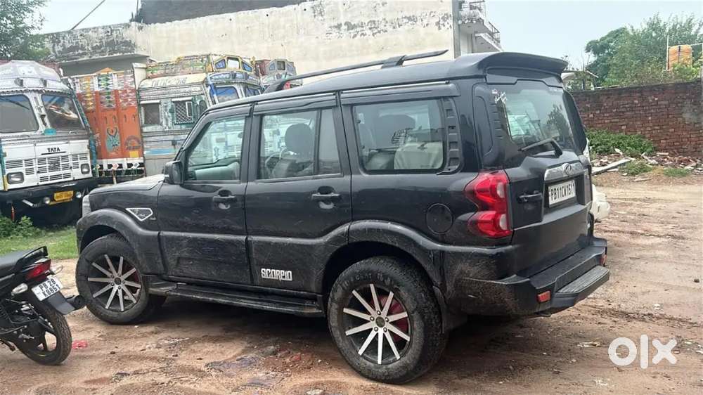 Mahindra Scorpio Classic 2020