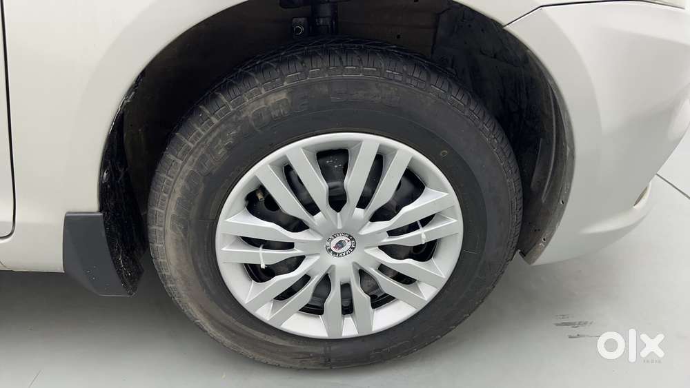 Maruti Suzuki Swift Dzire 1.3 Vxi, 2015, Petrol