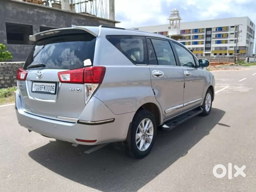 Toyota Innova Crysta 2.4 V 7 Str, 2017, Diesel