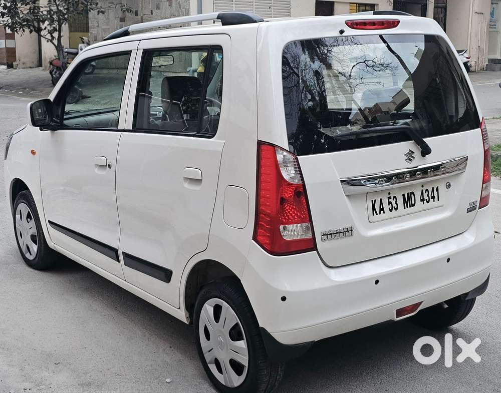 Maruti Suzuki Wagon R 1.0 VXI AMT, 2016, Petrol