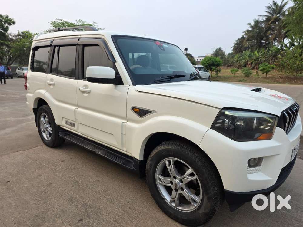 Mahindra Scorpio S10, 2016, Diesel