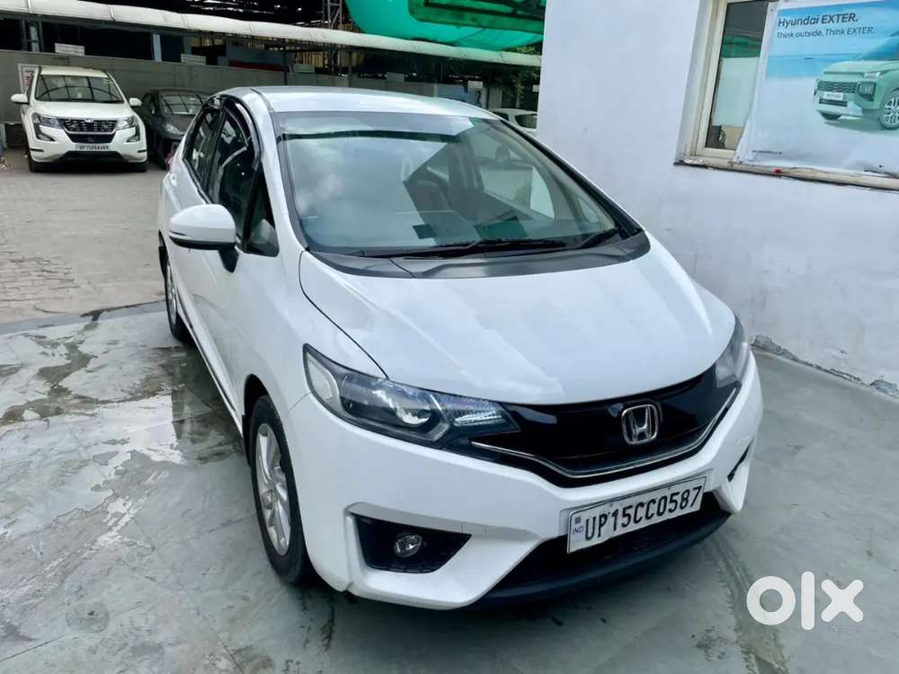 Honda Jazz 2016 Petrol 71500 Km Driven