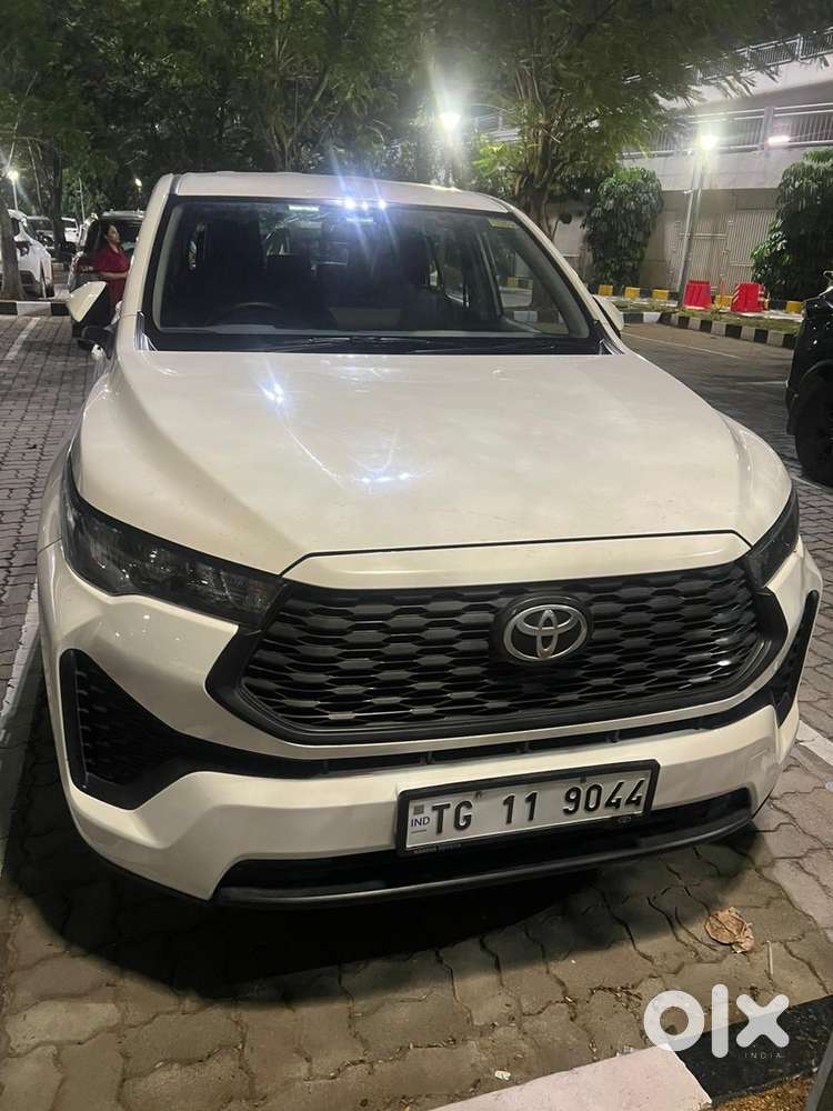 Toyota Innova Hycross 2.0 Vx Hybrid 8 Str, 2024, Petrol