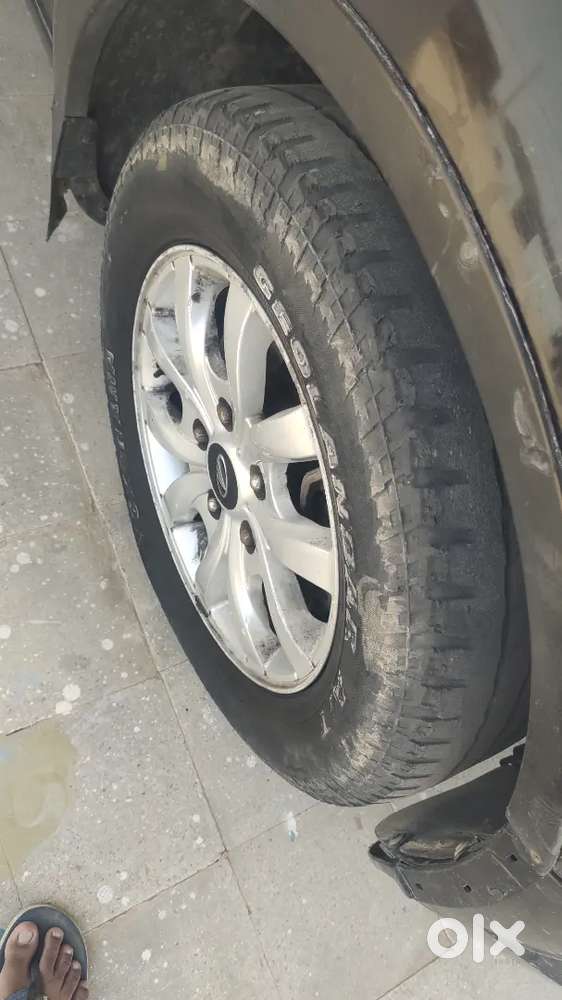Olx Title:
2016 Xuv500 W10 Black  Rajasthan No.  Excellent Condition