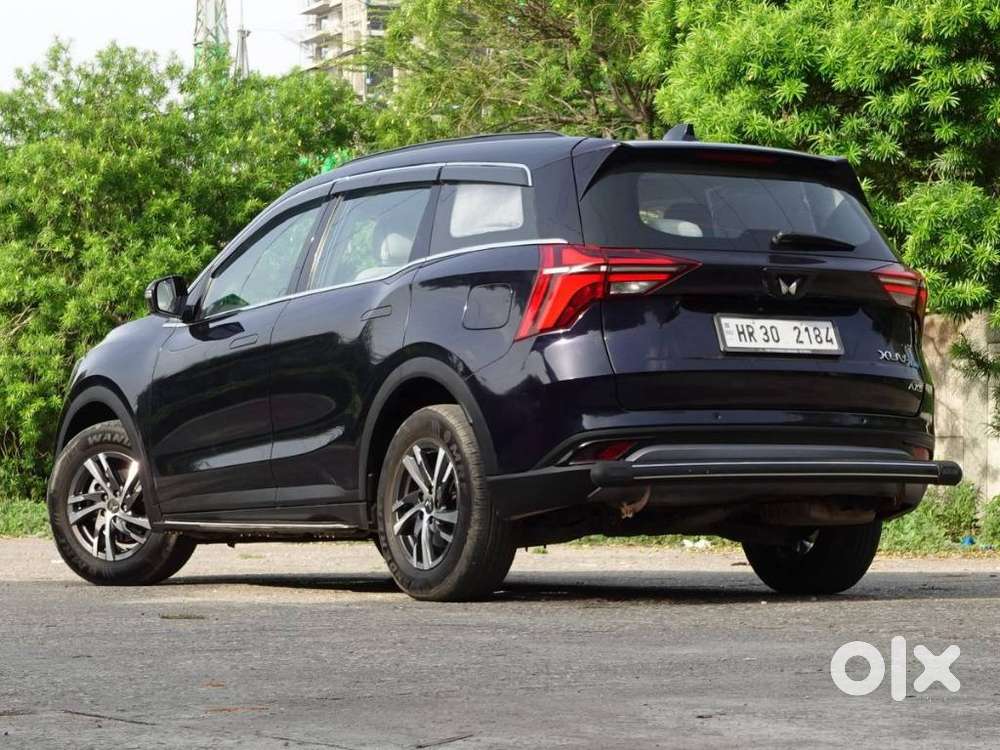 Mahindra Xuv700 2.0 Ax 7 Petrol Mt Str, 2022, Petrol