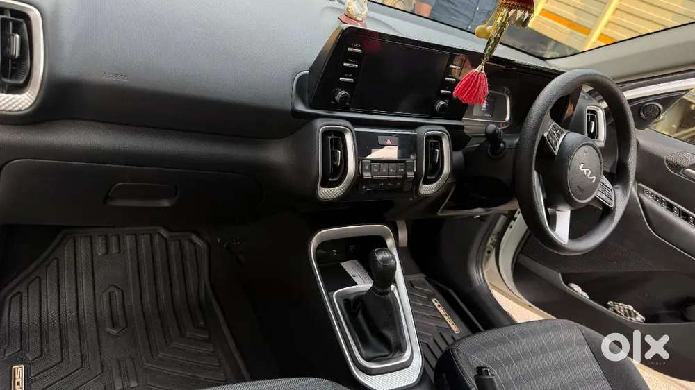 Kia Sonet 2023 Petrol Well Maintained
