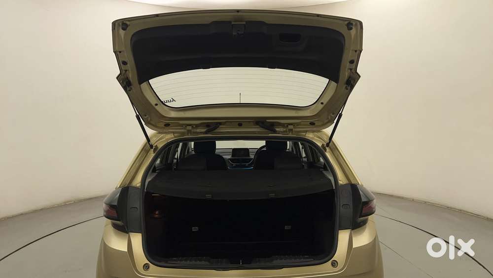 Tata Altroz Xz, 2020, Petrol