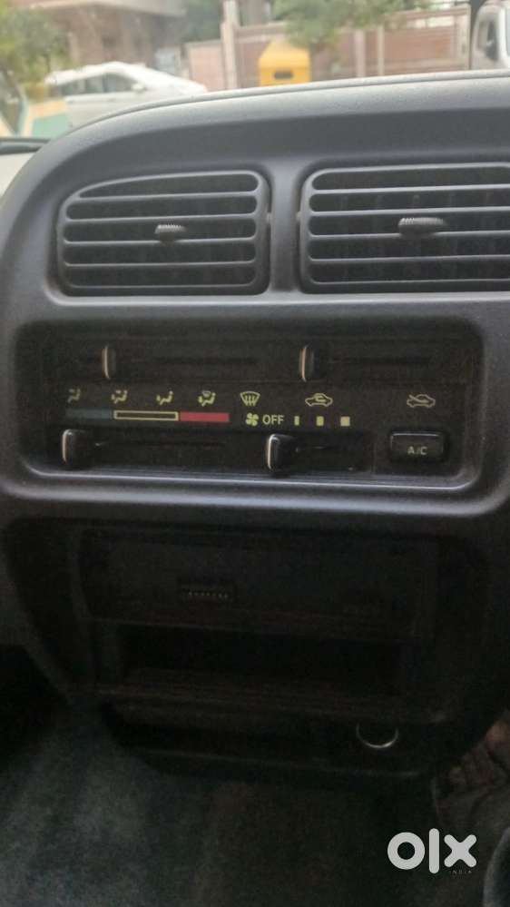 Maruti Suzuki Versa Dx Bsiii, 2009, Petrol