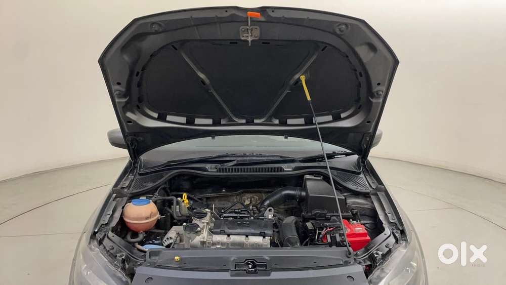 Volkswagen Polo Petrol Highline 1.2l, 2014, Petrol