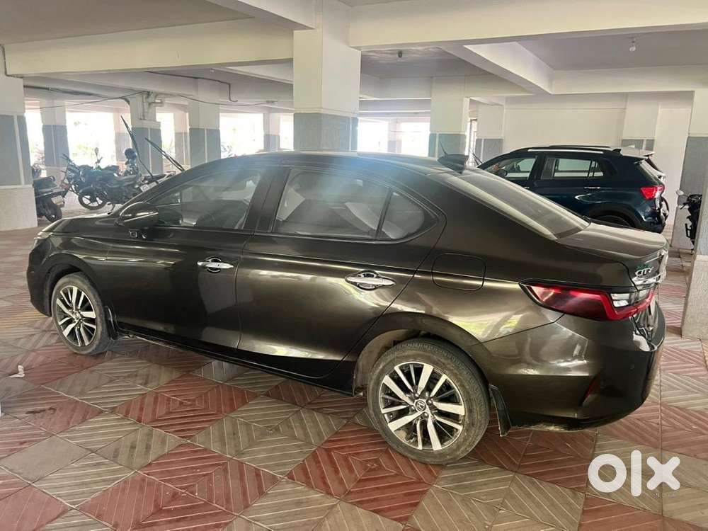 Honda City Zx 2022 Petrol Well Maintained