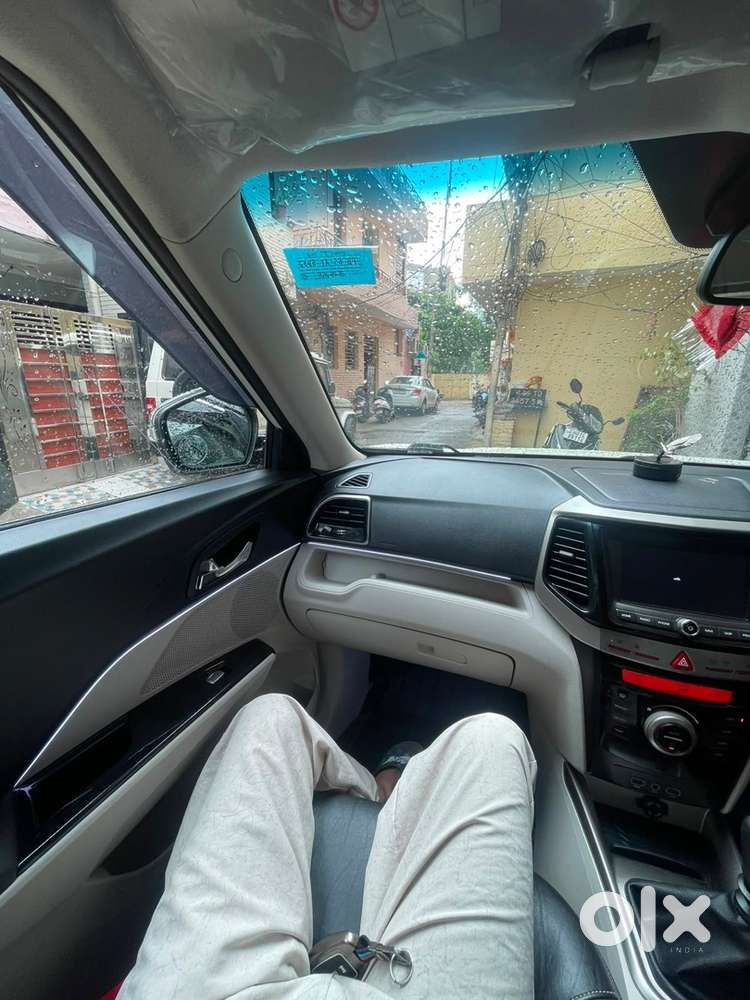 Mahindra Xuv300 2020 Petrol Well Maintained