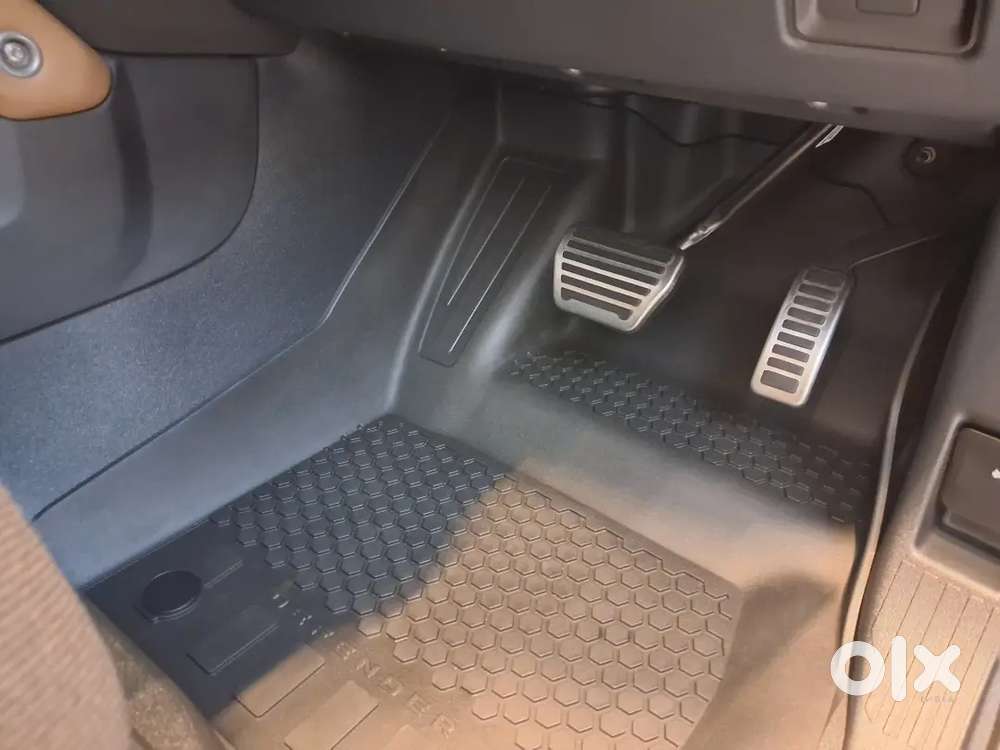 Defender 2.0 L, 7 Seater 110 Hse