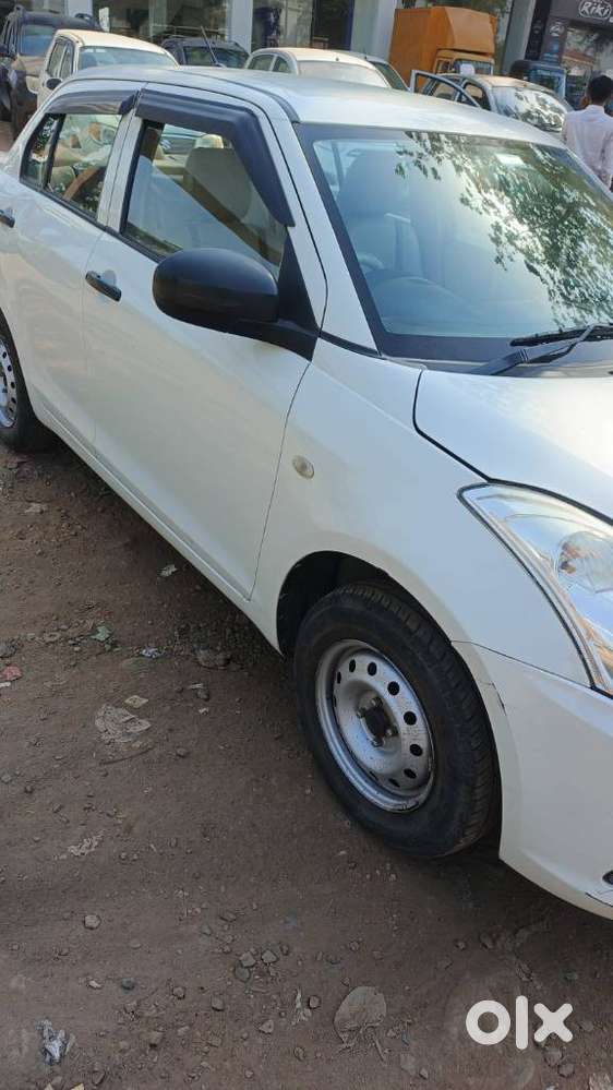 Maruti Suzuki Dzire 1.2 Lxi, 2022, Petrol