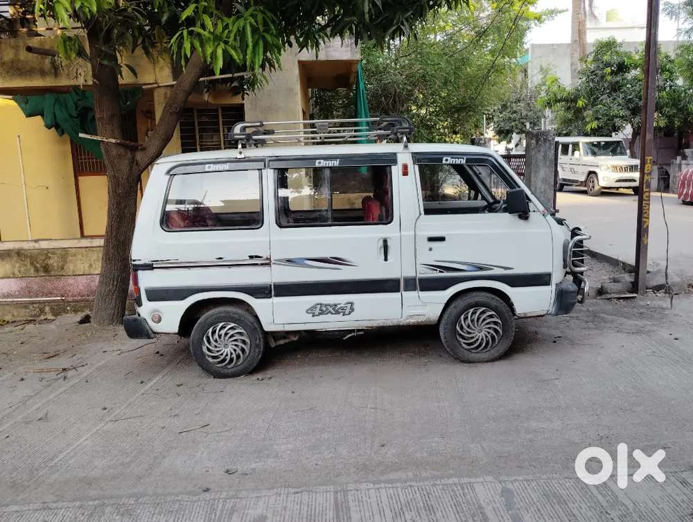 Maruti Suzuki Omni 2011 Lpg 182000 Km Driven Urgent Sell