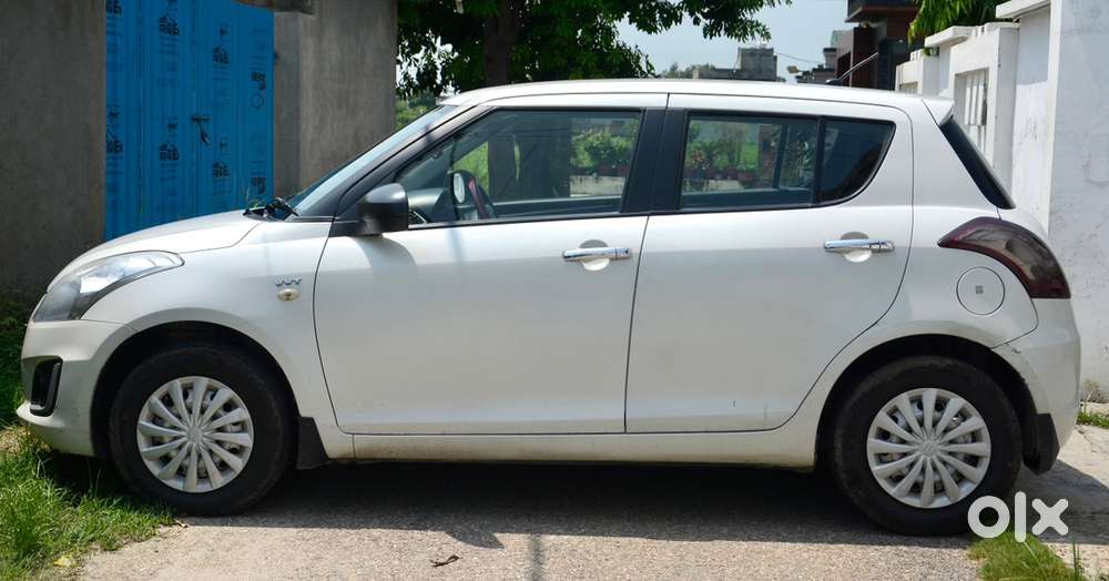 Maruti Suzuki Swift 2015 Manual Petrol