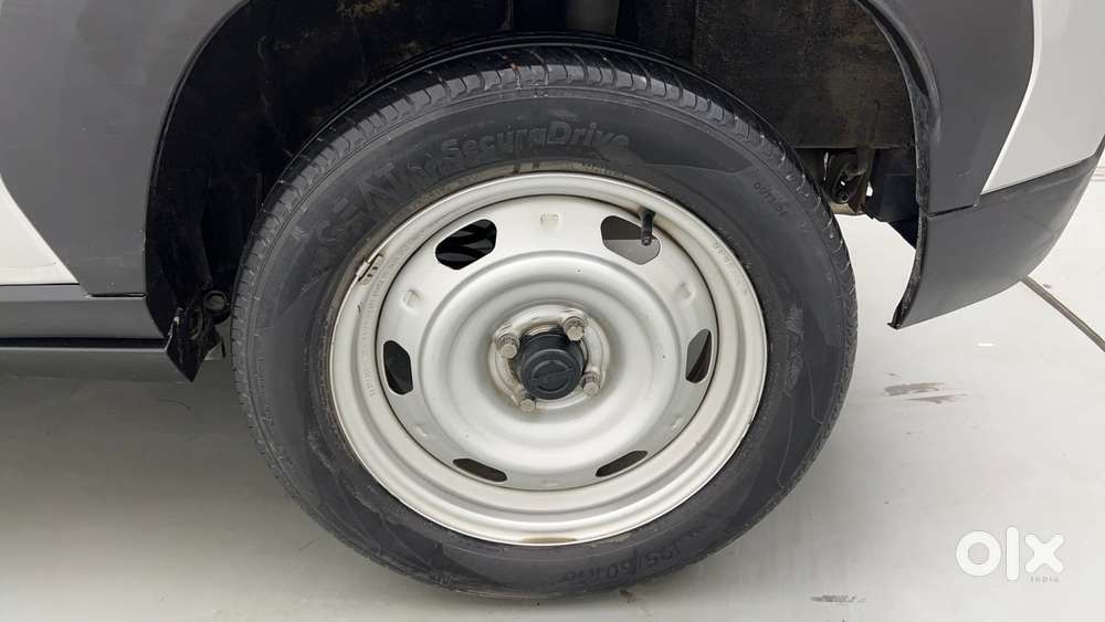 Nissan Magnite 1.0 Xe, 2022, Petrol