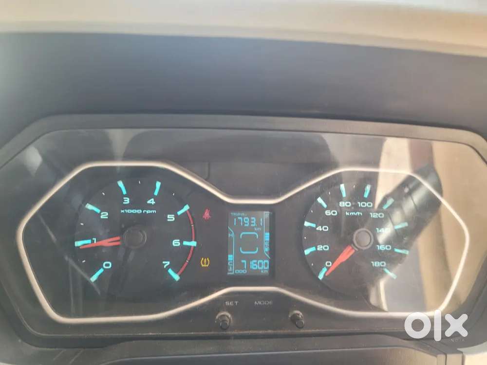 Mahindra Scorpio S10 2.2 Hawk 2wd Mt