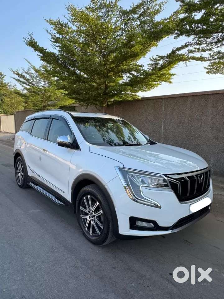 Mahindra Xuv700 2.2 Ax 7 Diesel Mt Luxury Pack Str, 2023, Diesel