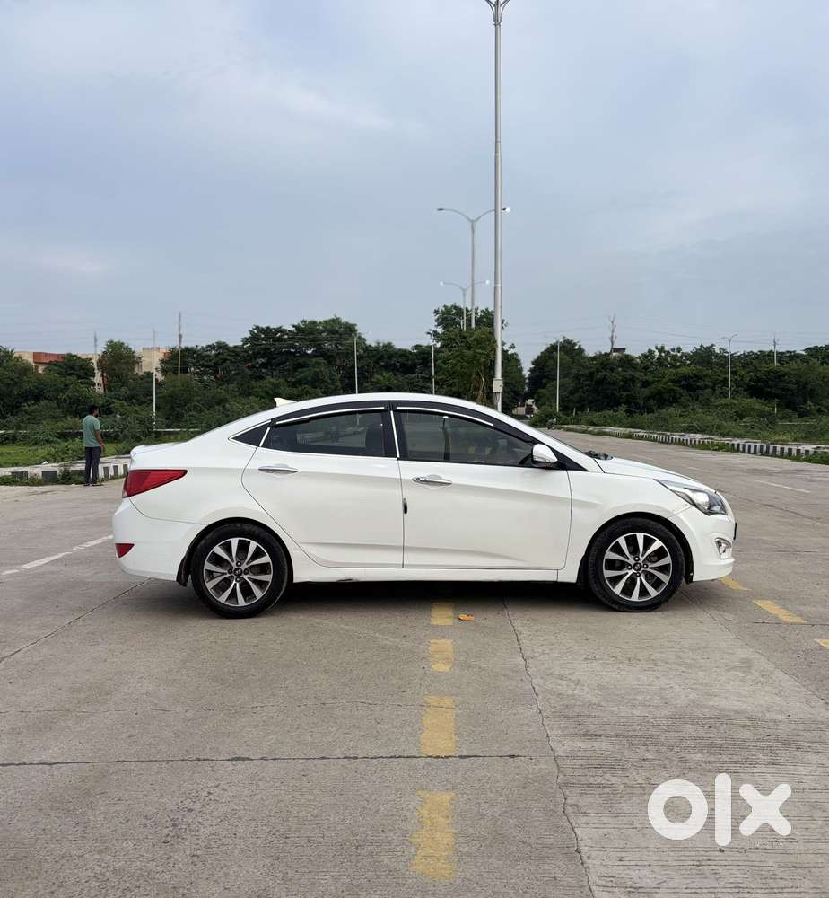 Hyundai Verna 1.6 Crdi Sx Option, 2015, Diesel