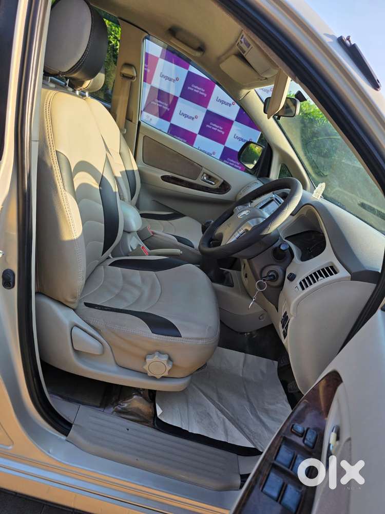 Toyota Innova 2.5 E, 2013, Diesel