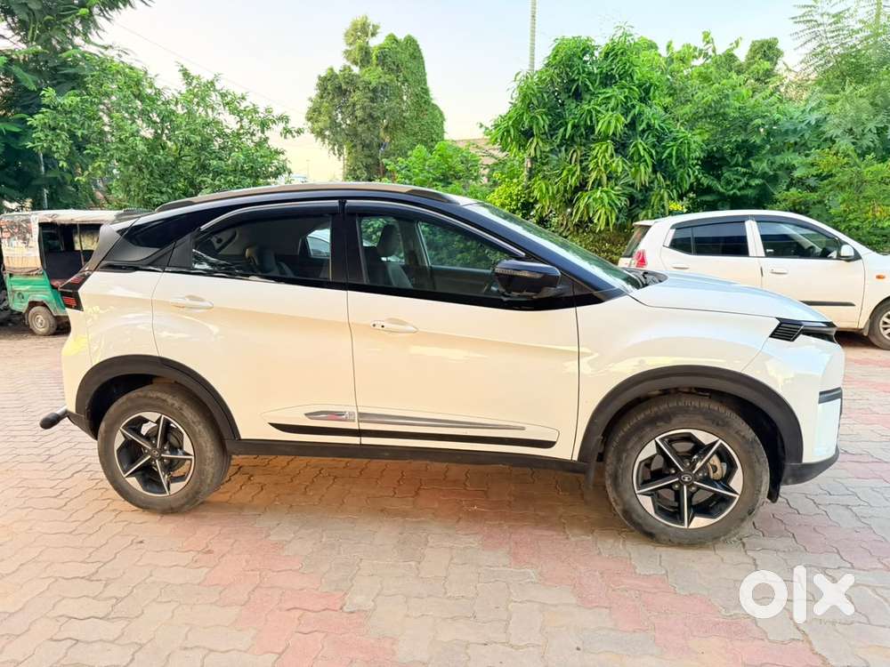 Tata Nexon Fearless Pr Plus S 1.2 Revotorq Diesel 6amt Dual Tone, 20..