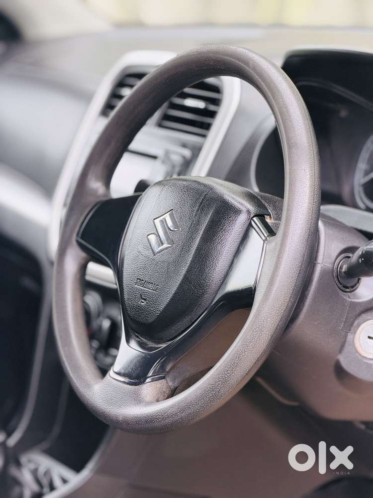 Maruti Suzuki Brezza 1.5 Lxi Smart Hybrid, 2021, Petrol