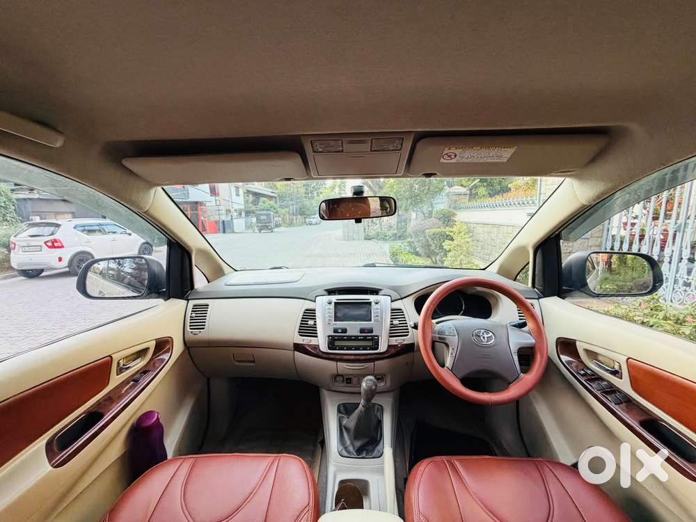 Toyota Innova [ ] 2.5 V Diesel 7 Str, 2013, Diesel