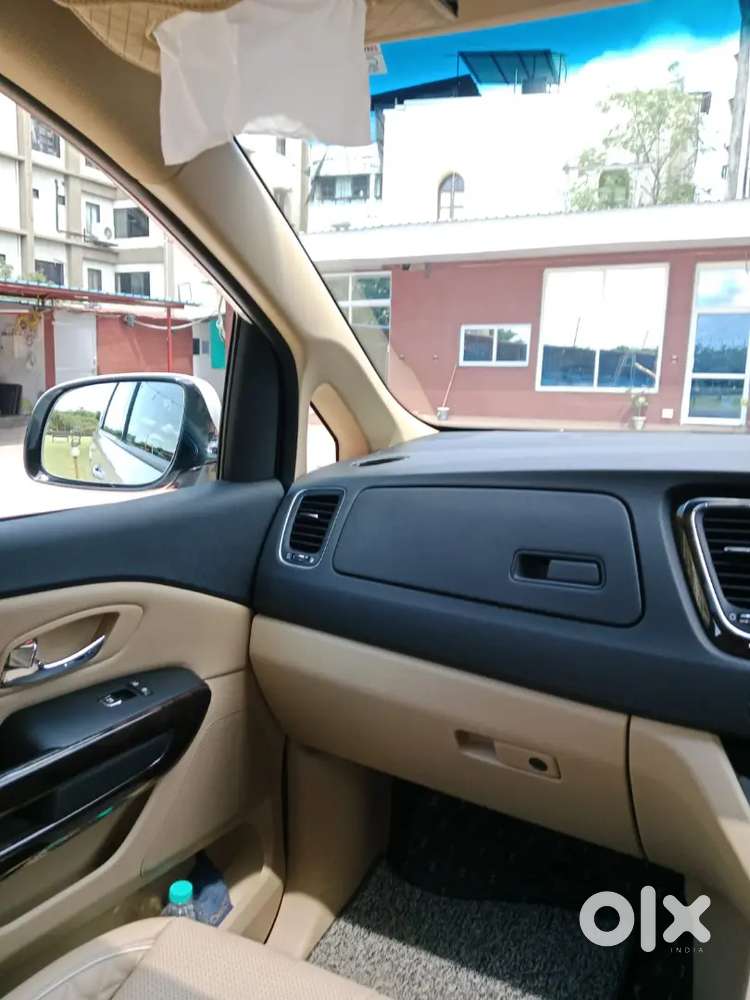 Kia Carnival Limousine 2023