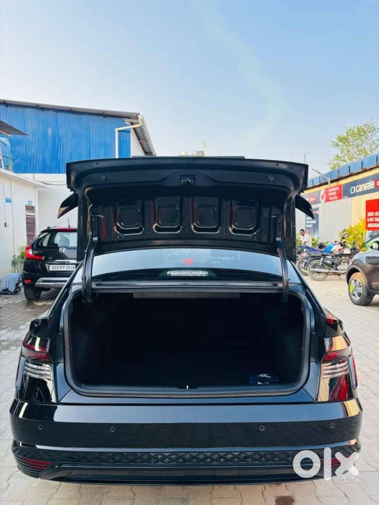 Hyundai Verna Sx (o) 1.5 Turbo Petrol Dct, 2025, Petrol