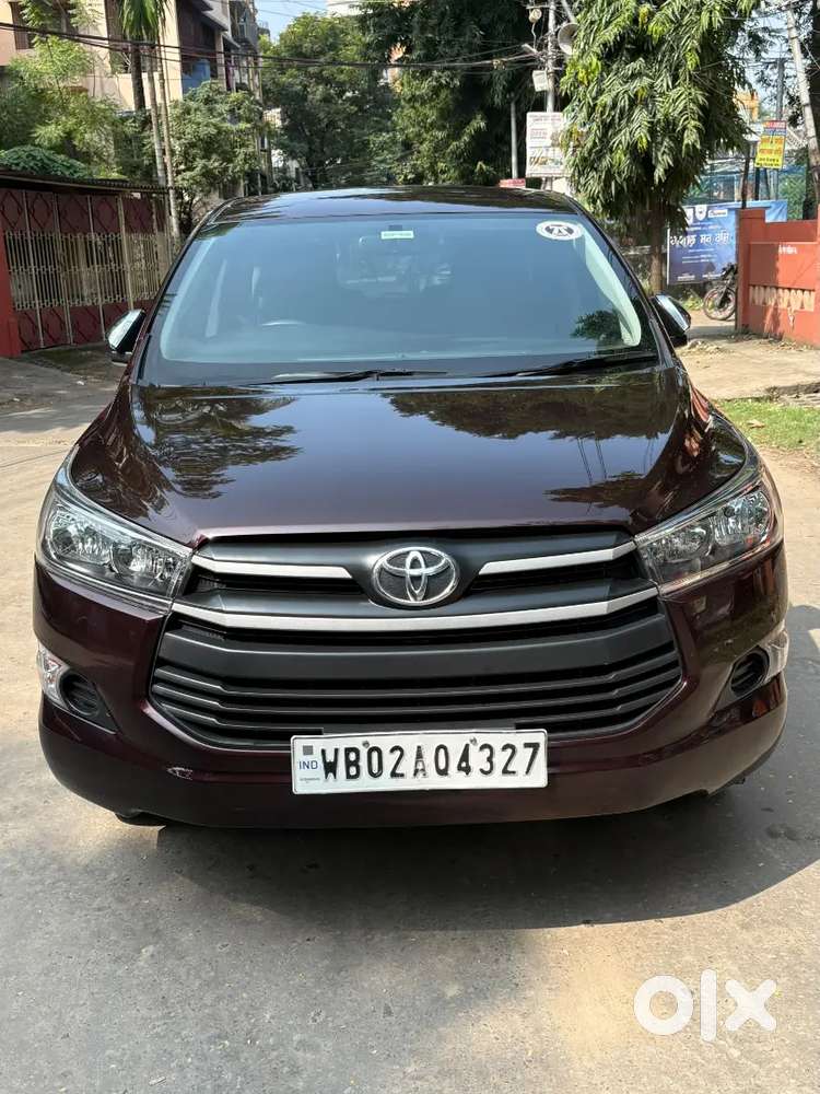 Toyota Innova Crysta 2.4g 7 Seater Bs-iv Lifetime Tax Paid Car