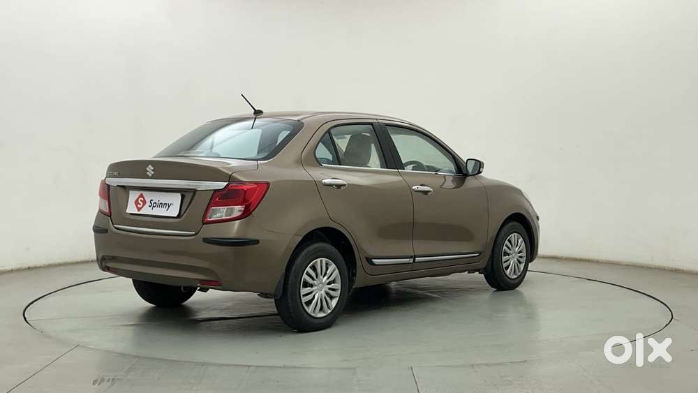 Maruti Suzuki Dzire Vxi Ags, 2022, Petrol