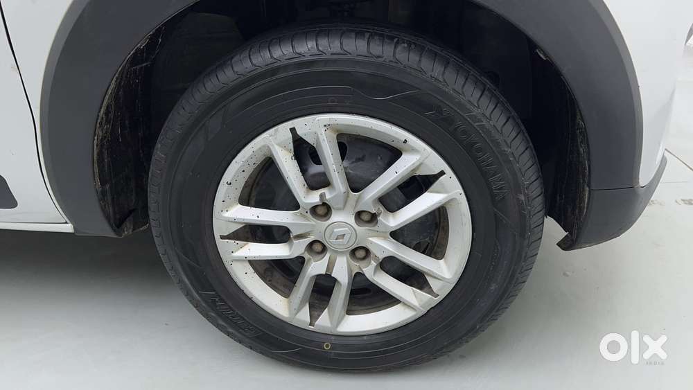 Renault Triber Rxt, 2020, Petrol