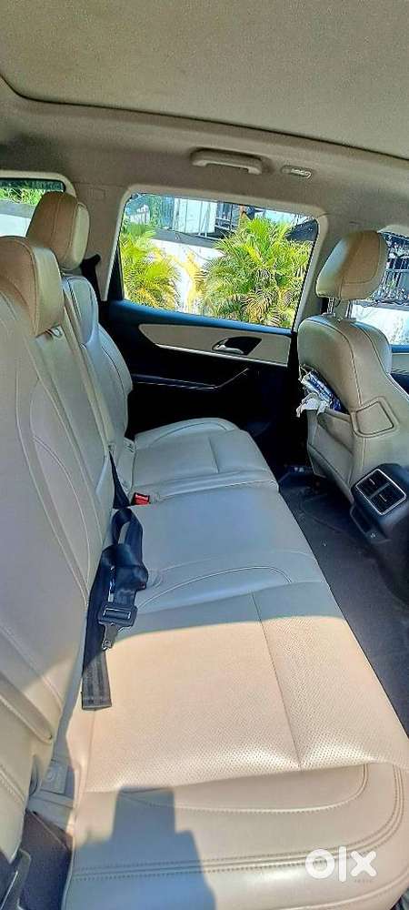 Mahindra Xuv700 2.2 Ax 7 Diesel At Luxury Pack Str, 2023, Diesel