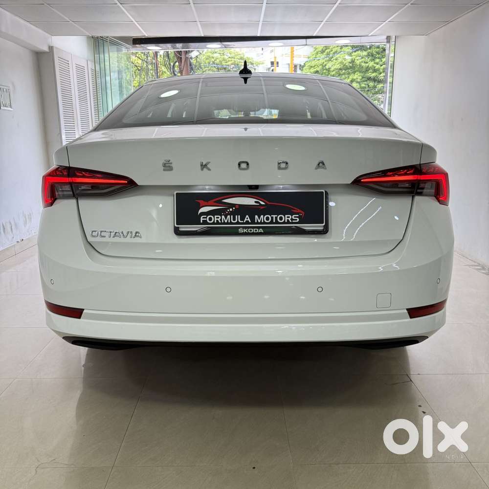Skoda Octavia 2.0 L K Tsi At, 2022, Petrol