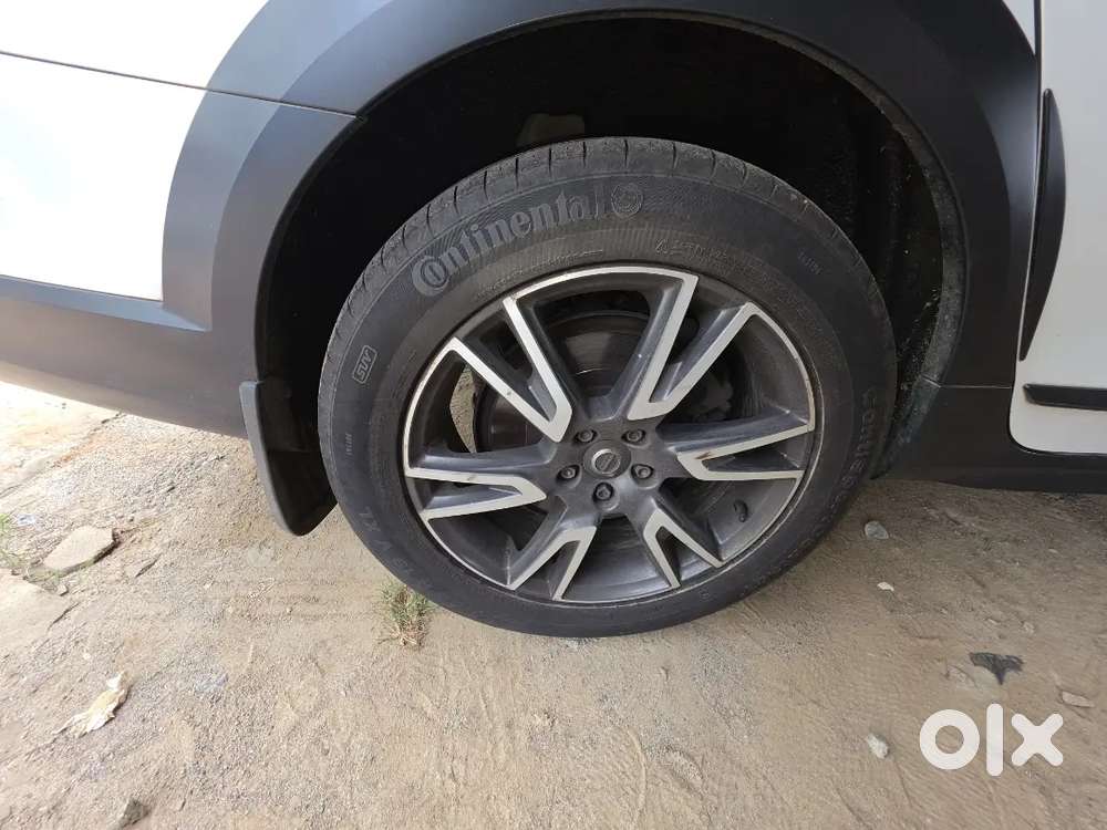 Volvo V90 Cross Country 2017 Diesel Automatic
