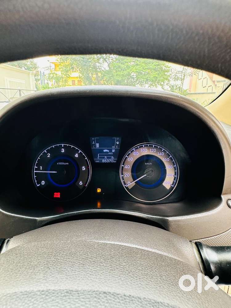 Hyundai Verna Crdi Vgt Sx 1.5, 2012, Diesel