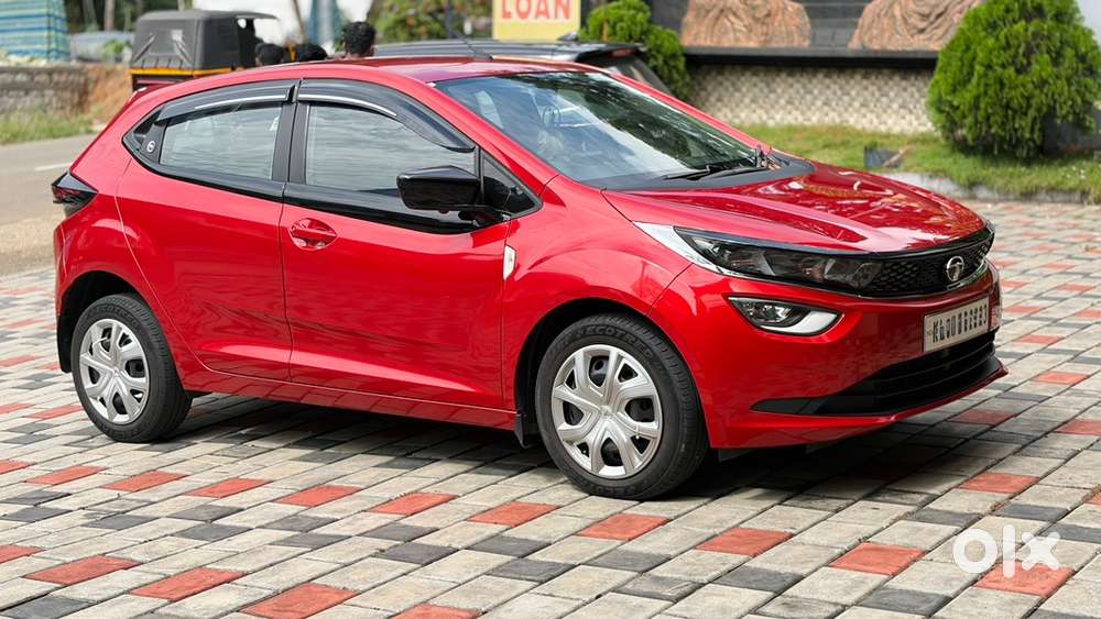 Tata Altroz Petrol 2023