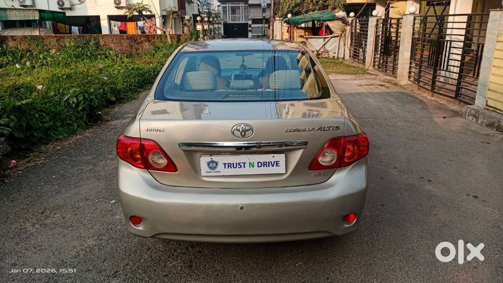 Toyota Corolla Altis G, 2011, Petrol