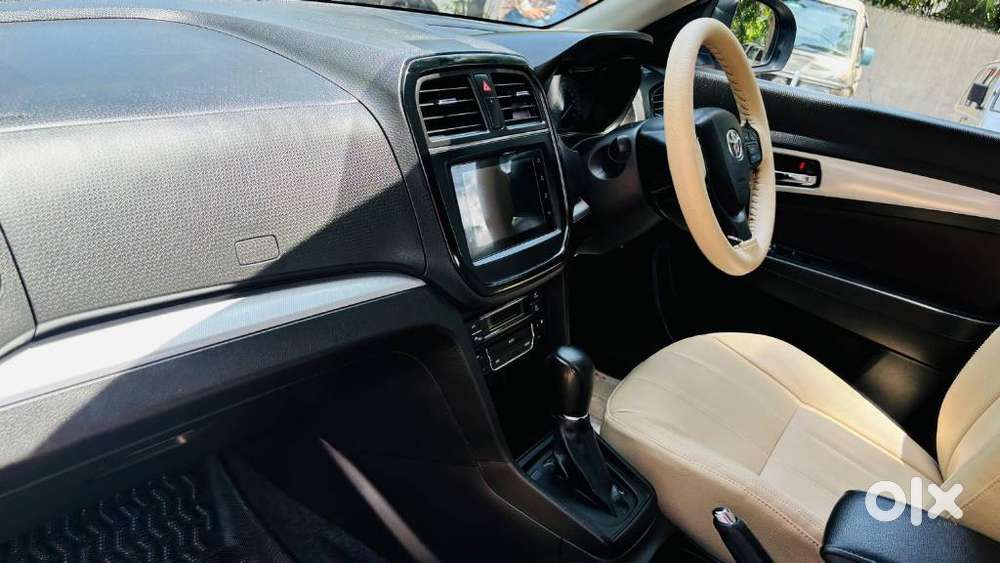 Toyota Urban Cruiser 1.5 Premium Grade Dual Tone At, 2021, Petrol