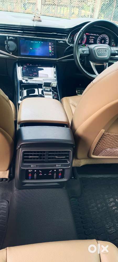 Audi Q7 3.0 Technology 55 Tfsi, 2023, Cng & Hybrids