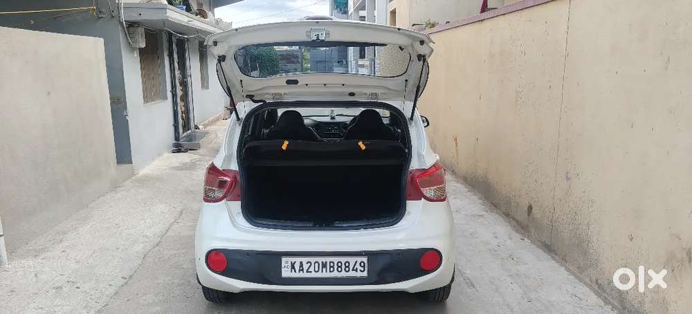 Hyundai Grand I10 Sportz Petrol 2017