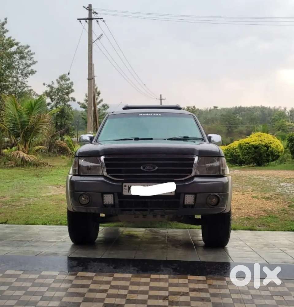 Ford Endeavour Xlt 2004