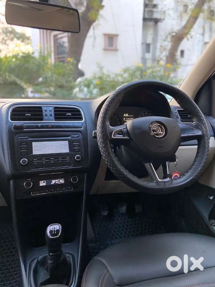 Skoda Rapid 2018 With Alloy