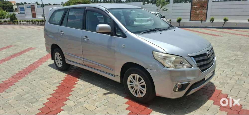 Toyota Innova 2.5 2015 Variant Z5g - Family Owned