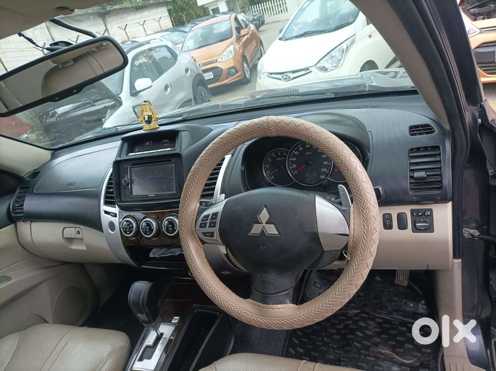 Mitsubishi Pajero Sport 2.5 Automatic, 2015, Diesel