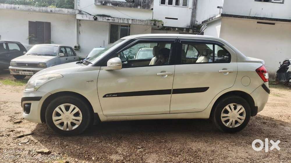Maruti Suzuki Dzire 1.2 Vxi Amt, 2014, Petrol