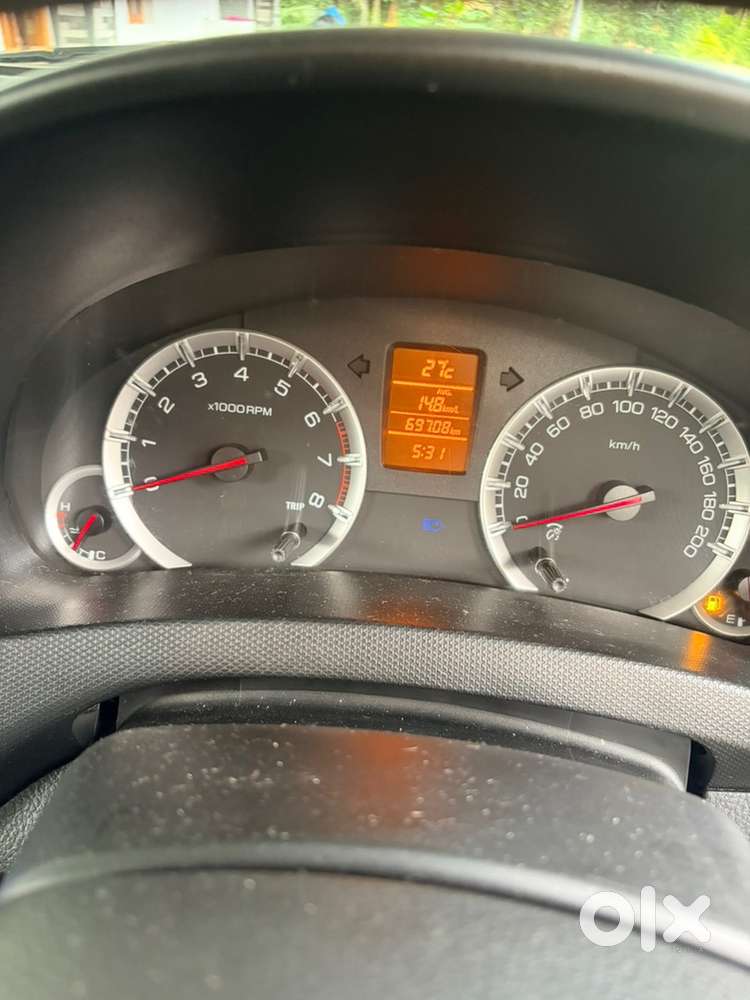 Maruti Suzuki Swift 2012 Petrol Well Maintained