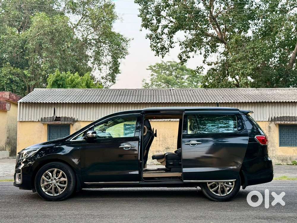 Kia Carnival Limousine Diesel 2020 Only 40000kms Driven