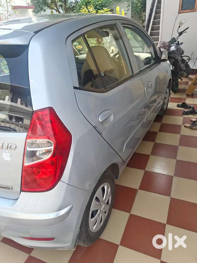 Selling I10 Car
