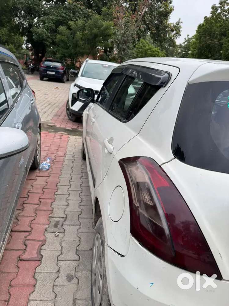 Maruti Suzuki Swift 2015
